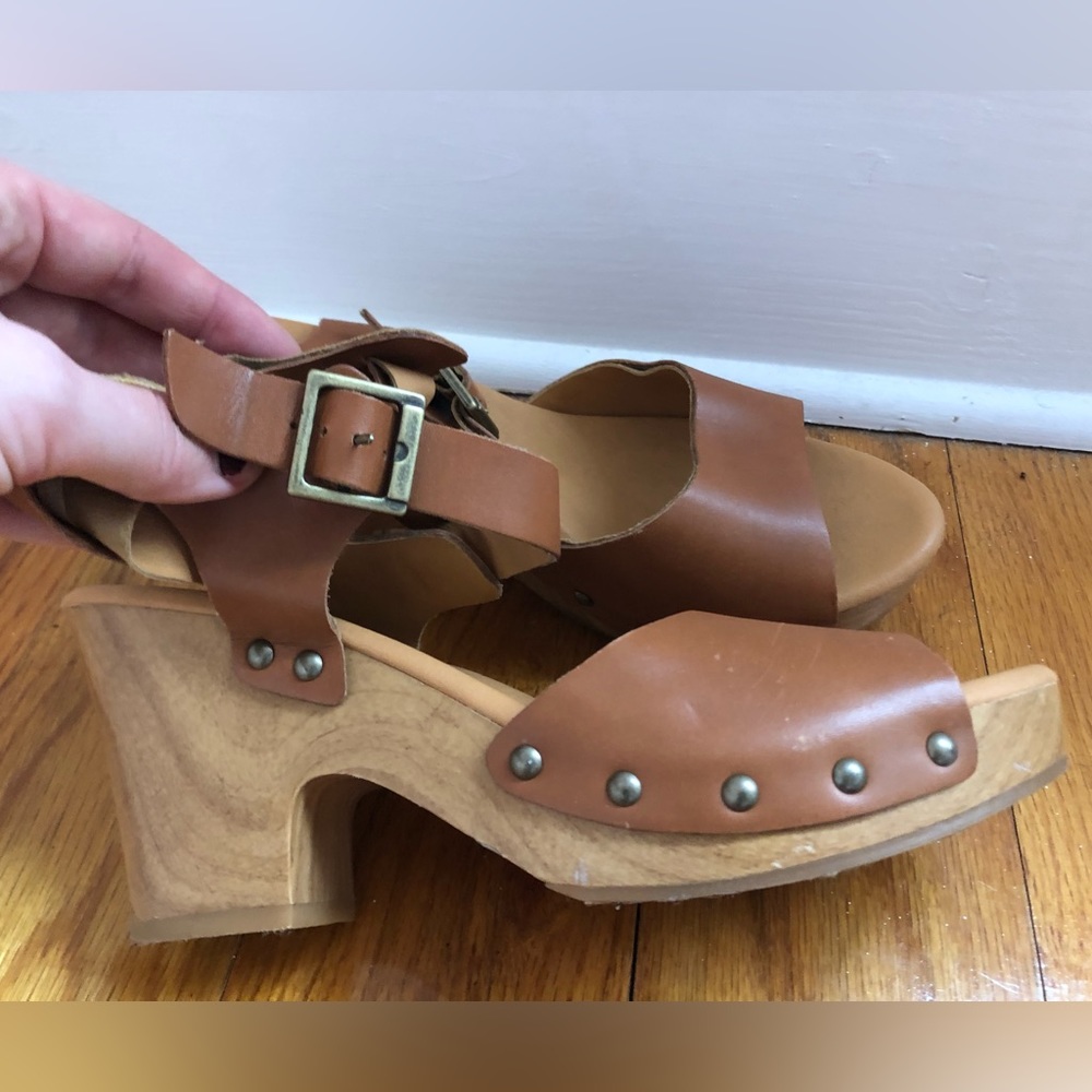 Brown Kork-Ease clogs size 9